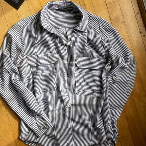 Zara blouse size small